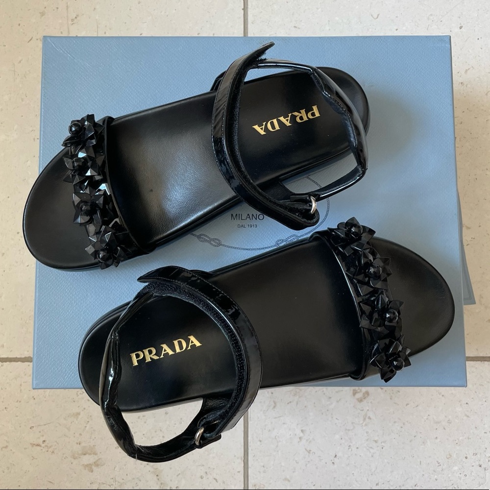 Prada Calzarure Donna patent leather black sandal size 37